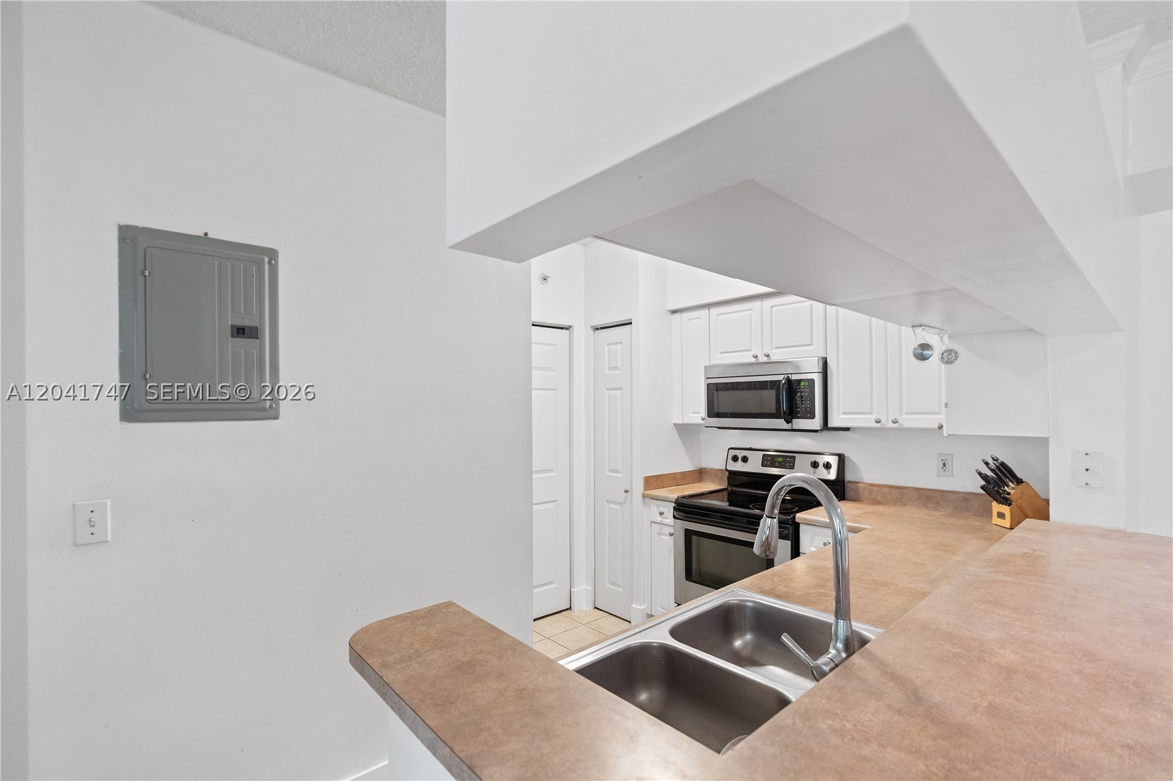 PORTO BELLAGIO CONDO - Residential