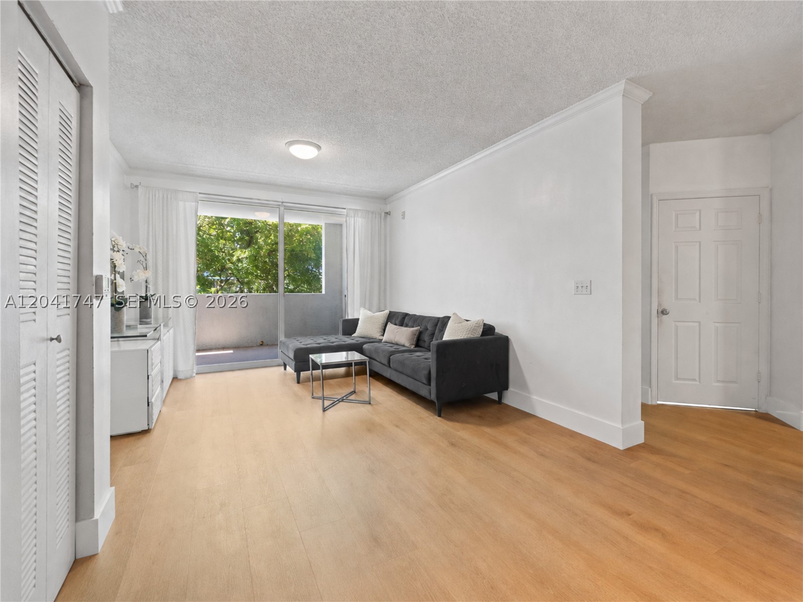PORTO BELLAGIO CONDO - Residential