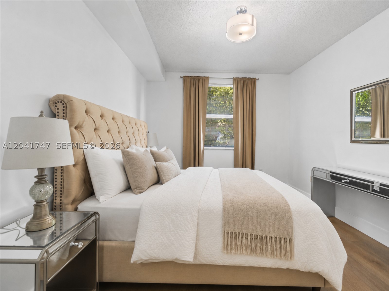 PORTO BELLAGIO CONDO - Residential