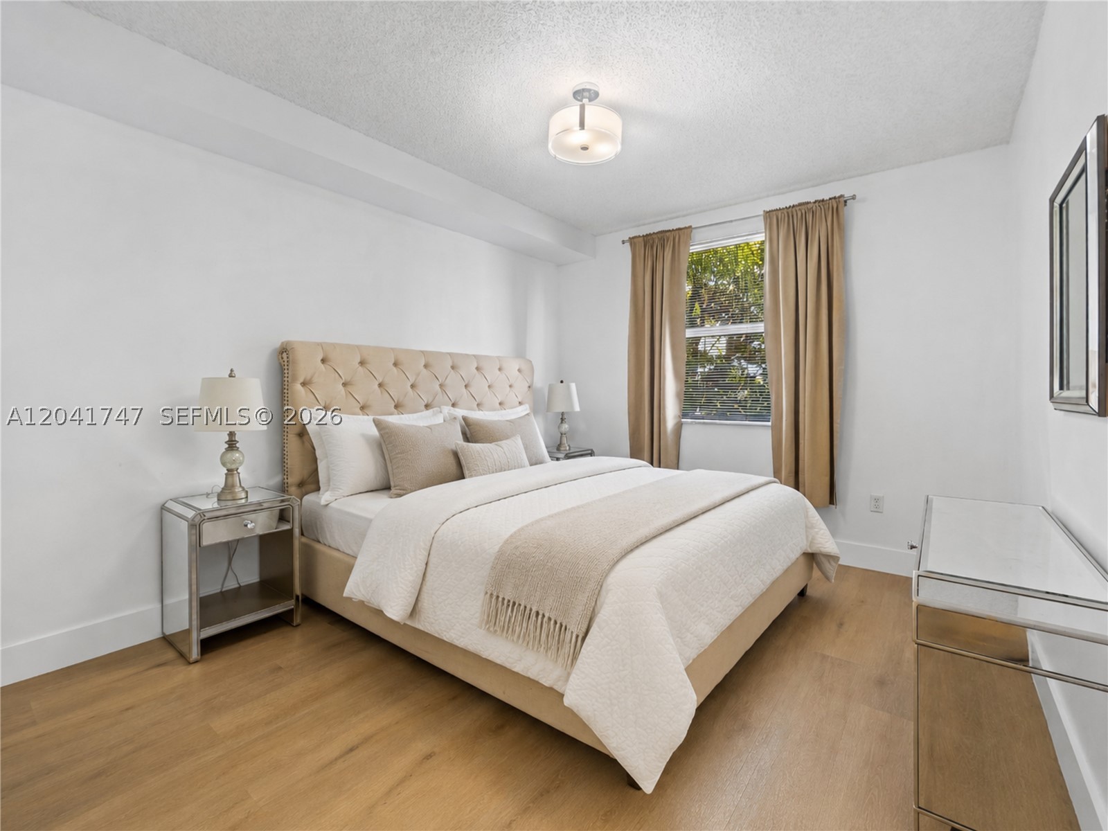 PORTO BELLAGIO CONDO - Residential