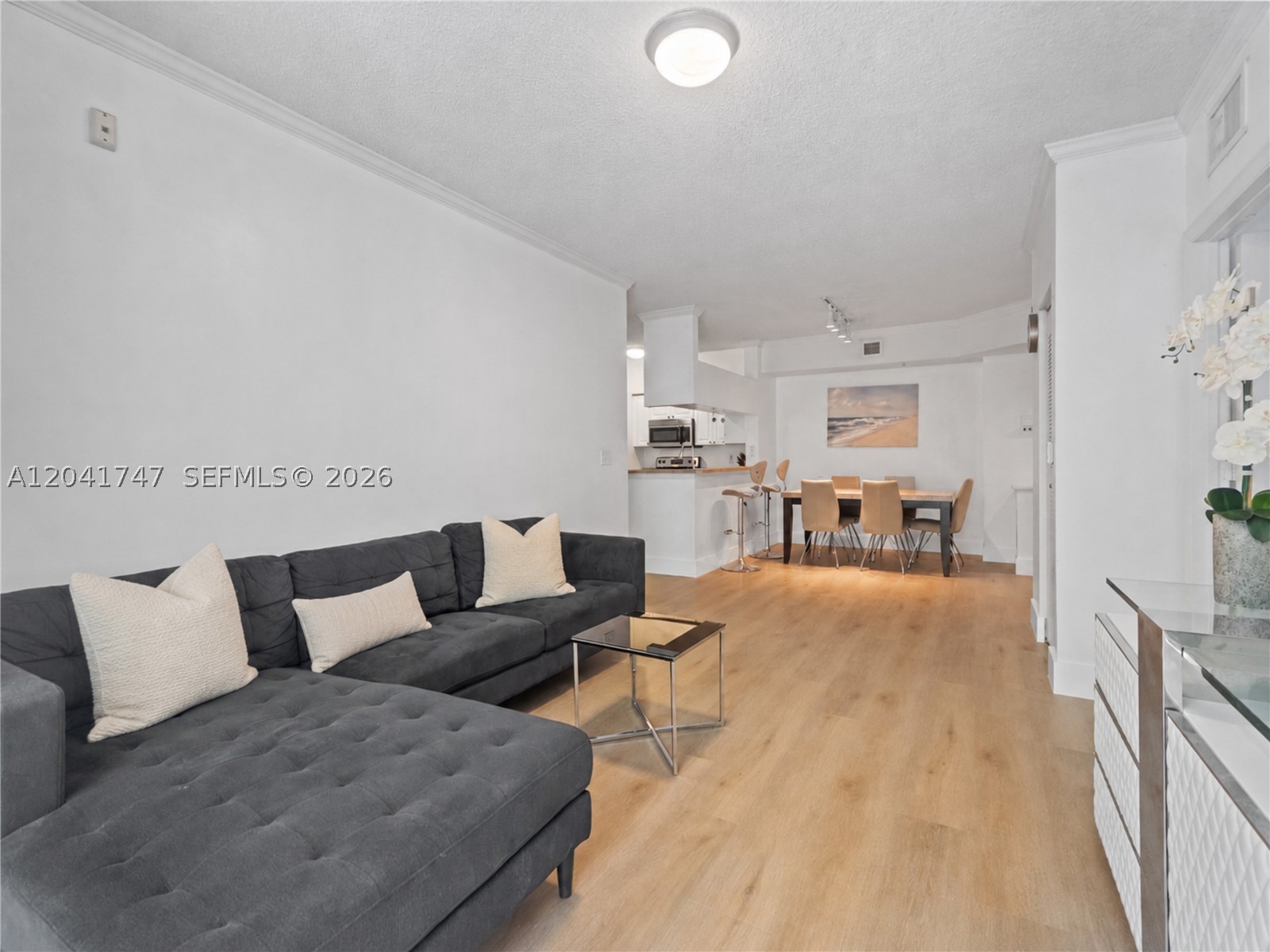 PORTO BELLAGIO CONDO - Residential
