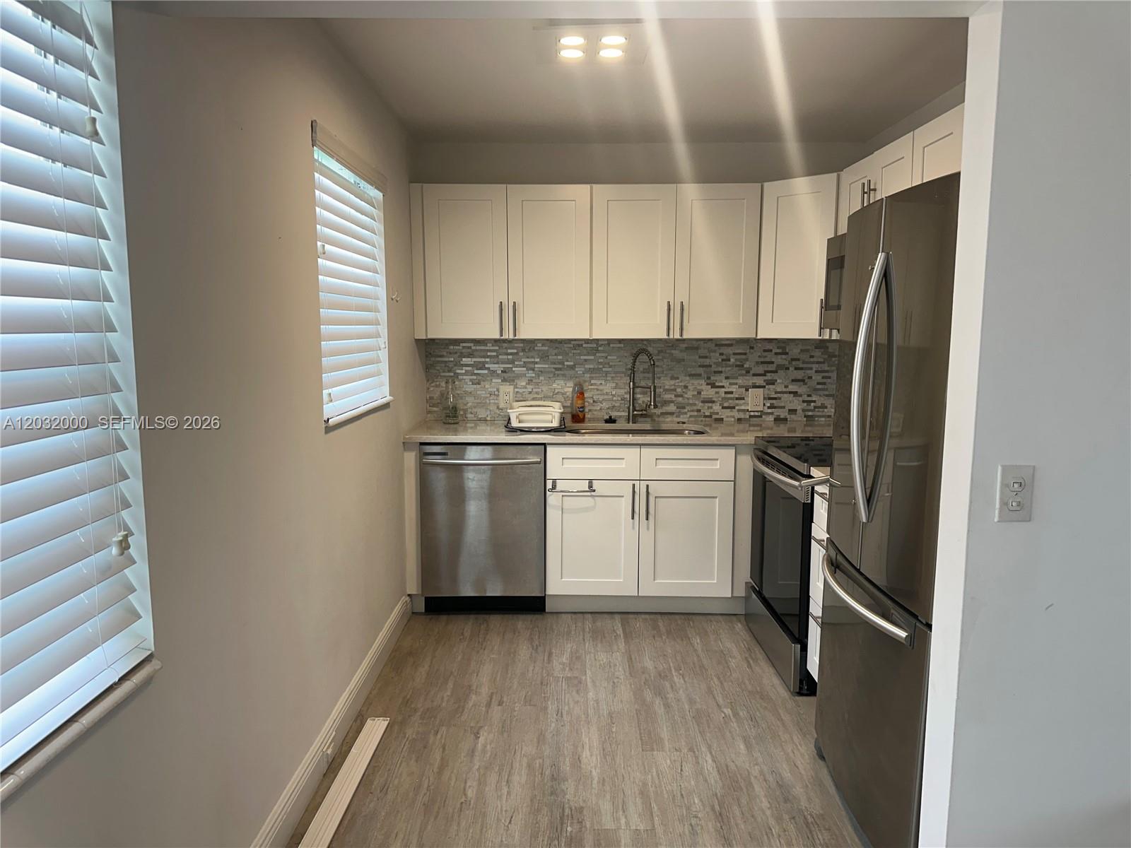 MANSFIELD AT CENTURY VILL - Residential Lease