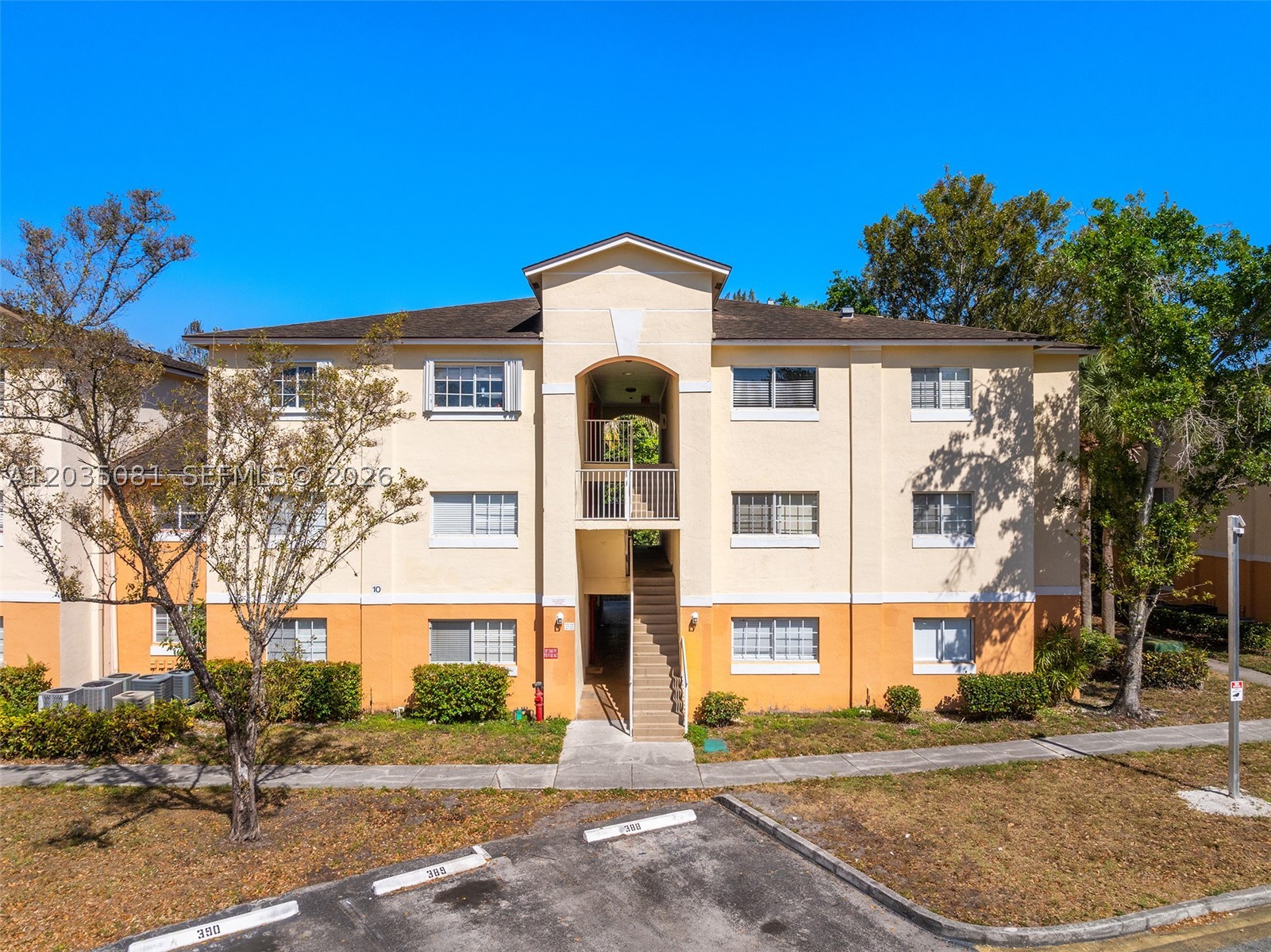 LAKEWOOD AT EMERALD HILLS - Residential