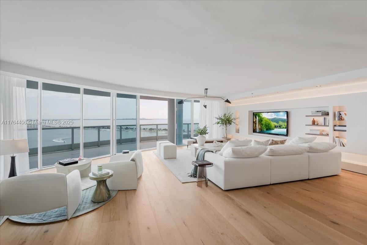 BRISTOL TOWER CONDO - Residential