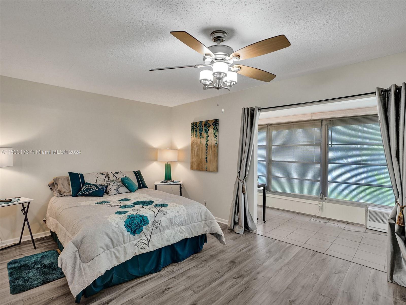 NEWPORT F CONDO - Residential