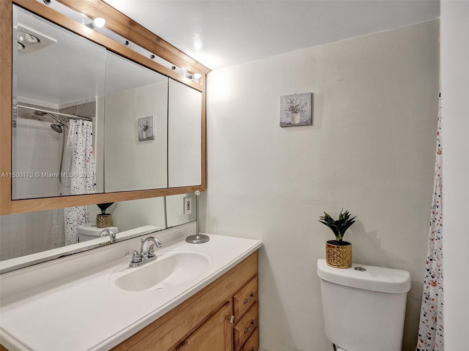 NEWPORT F CONDO - Residential