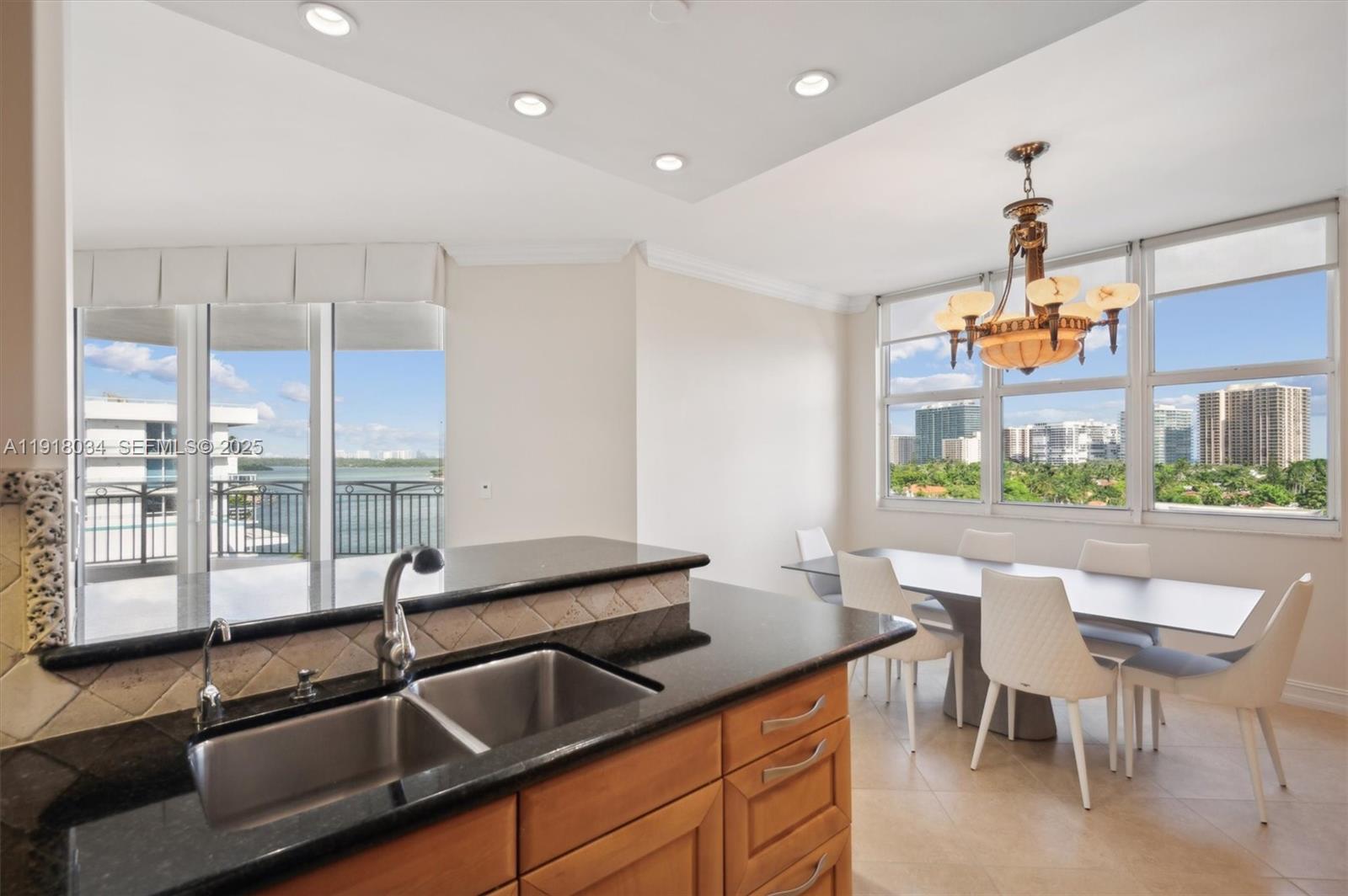 CARROLL WALK CONDO - Residential