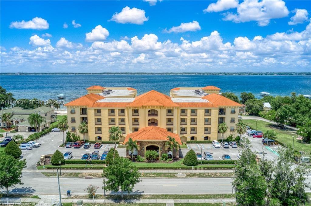 Majestic Cv - Residential