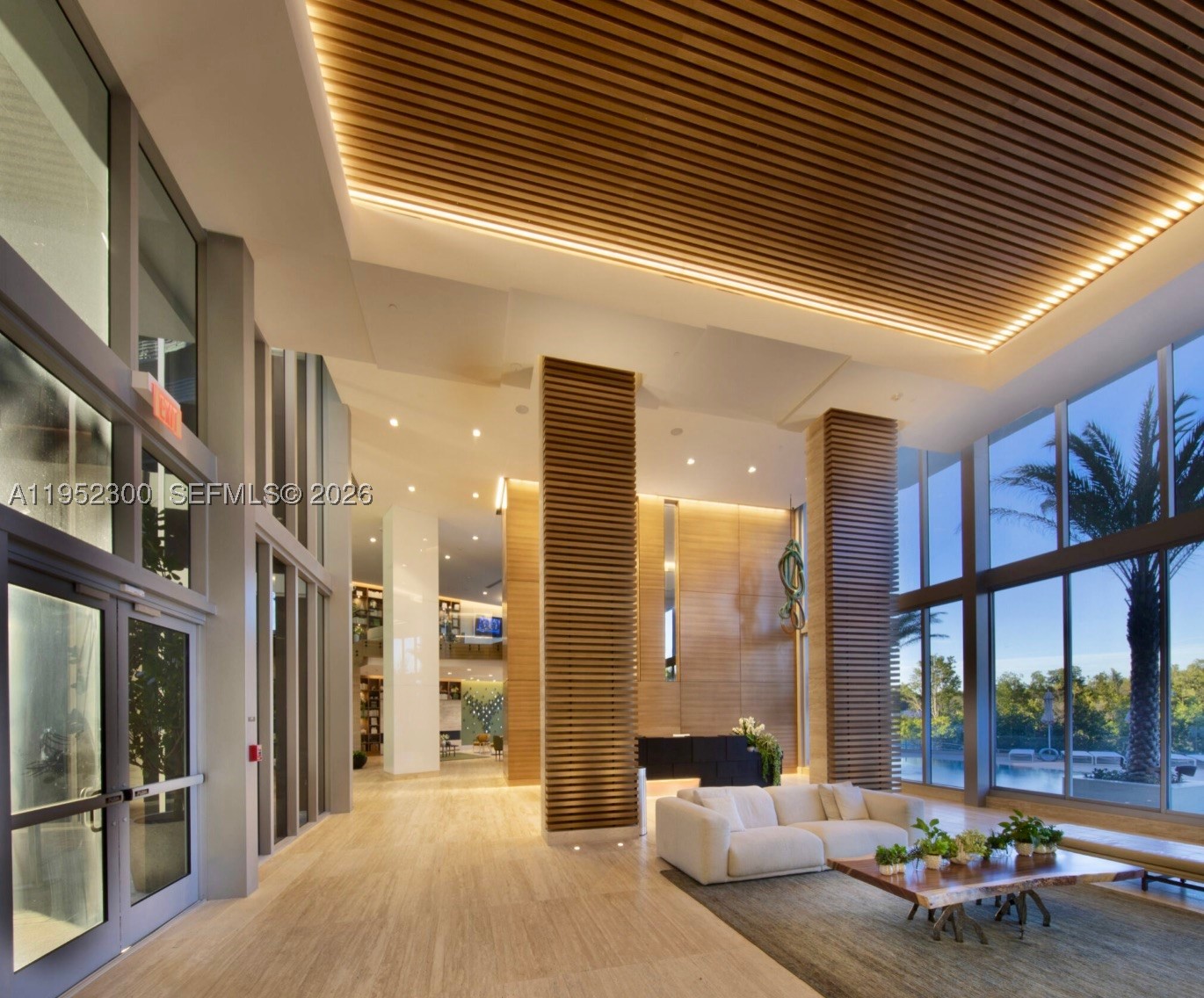 THE HARBOUR SOUTH CONDO - Residential