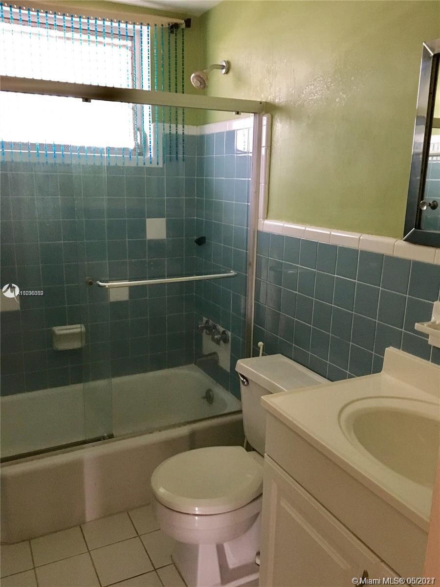 CASA-BISCAYNE CO-OP APTS - Residential Lease