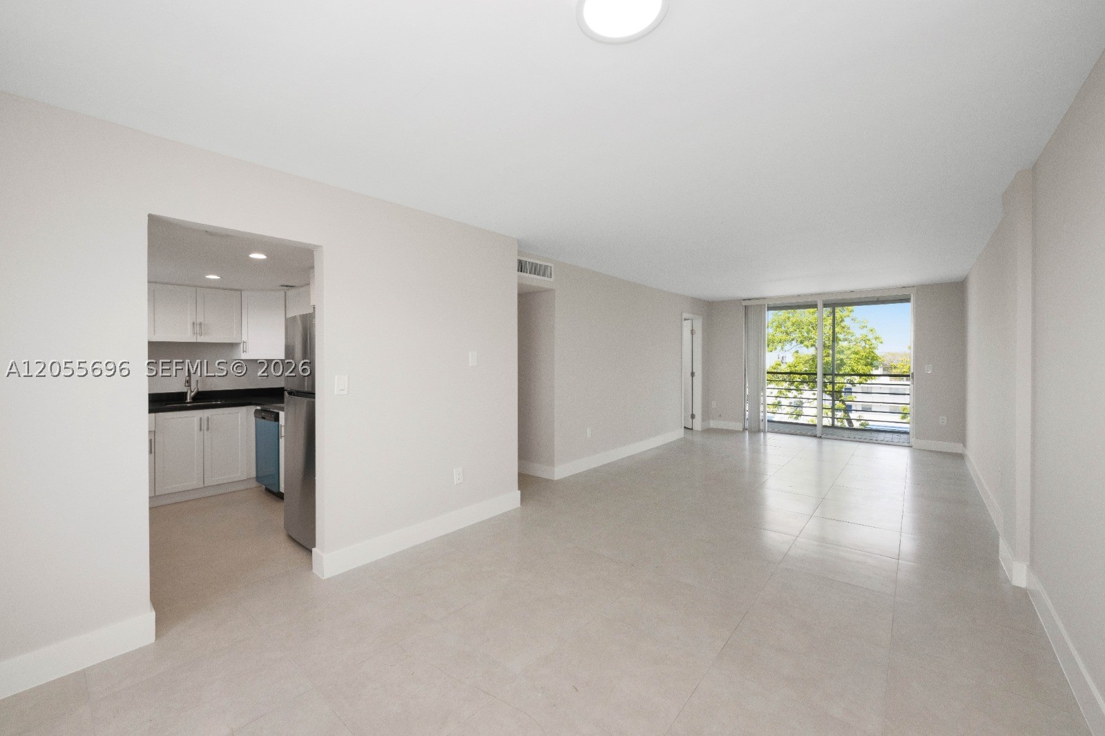 EL CONQUISTADOR SOUTH CON - Residential