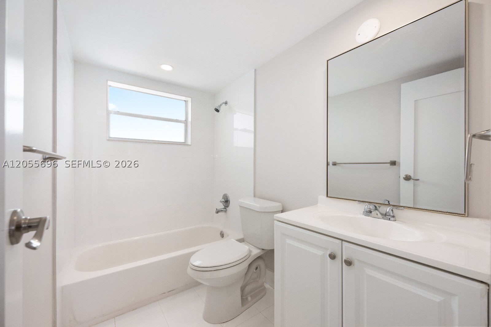 EL CONQUISTADOR SOUTH CON - Residential