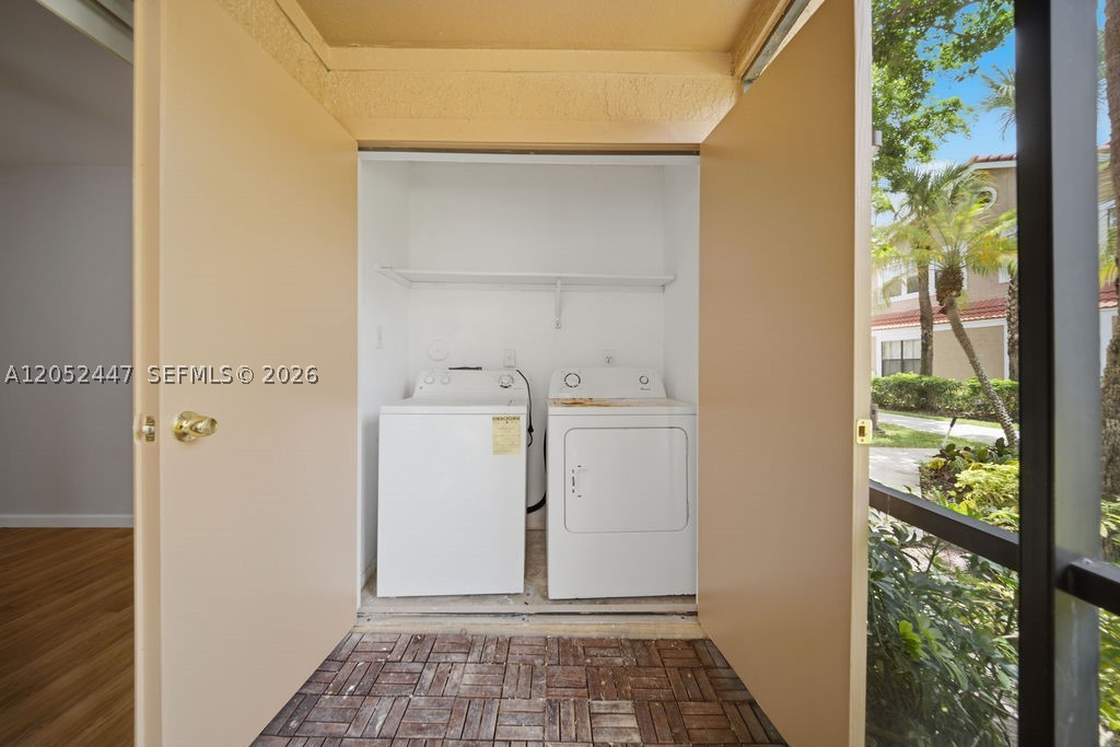 BISCAYNE BEACH CLUB CONDO - Residential Lease