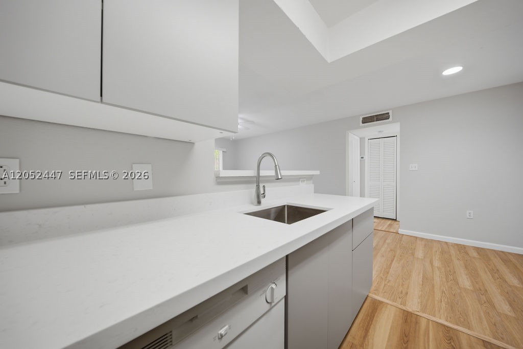BISCAYNE BEACH CLUB CONDO - Residential Lease