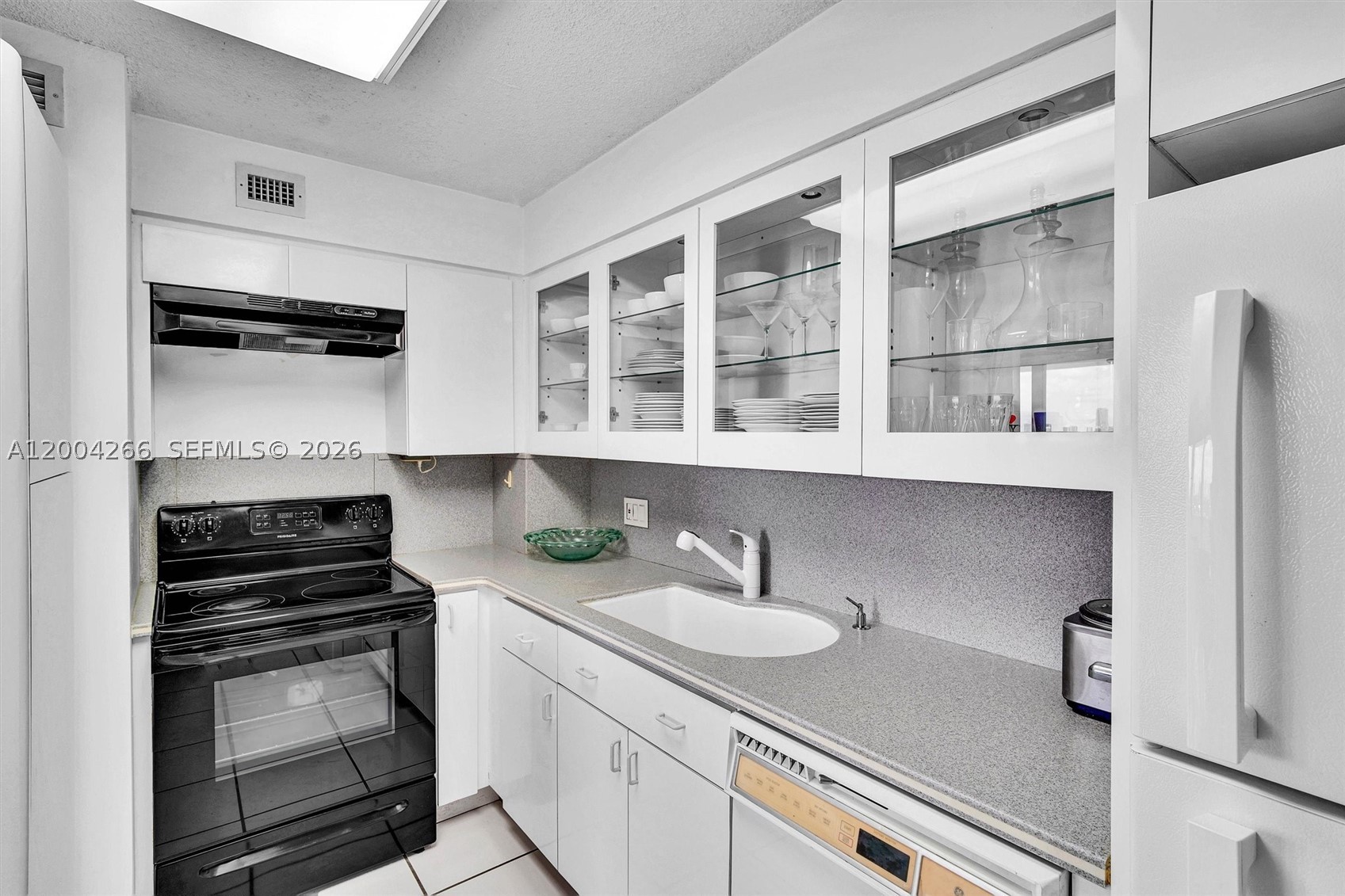 ISLAND TERRACE CONDO - Residential