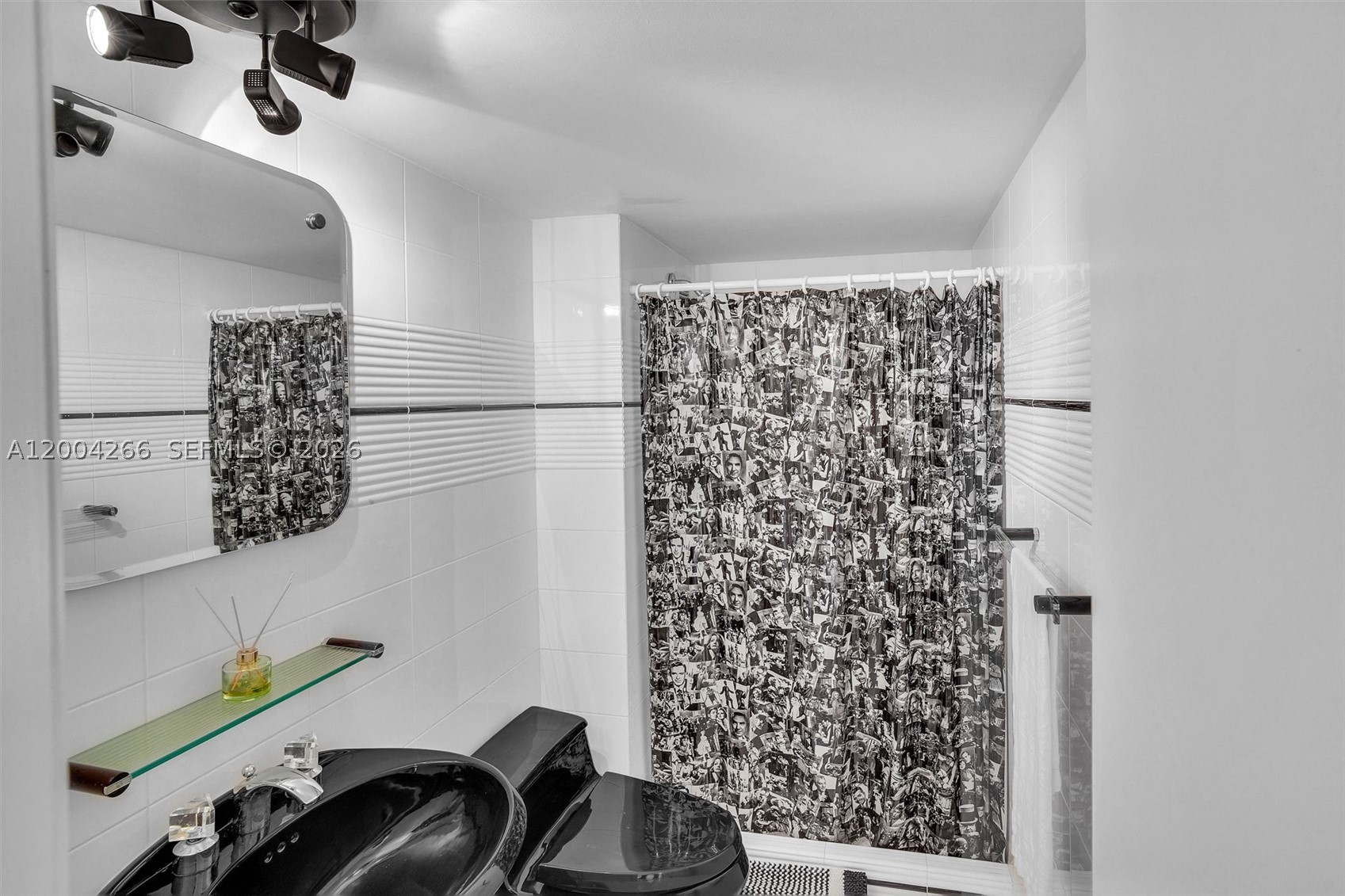 ISLAND TERRACE CONDO - Residential