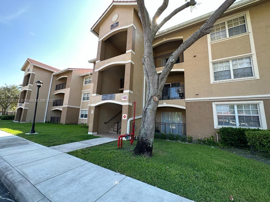 MARQUESA CONDO SUB ACCOUN - Residential Lease