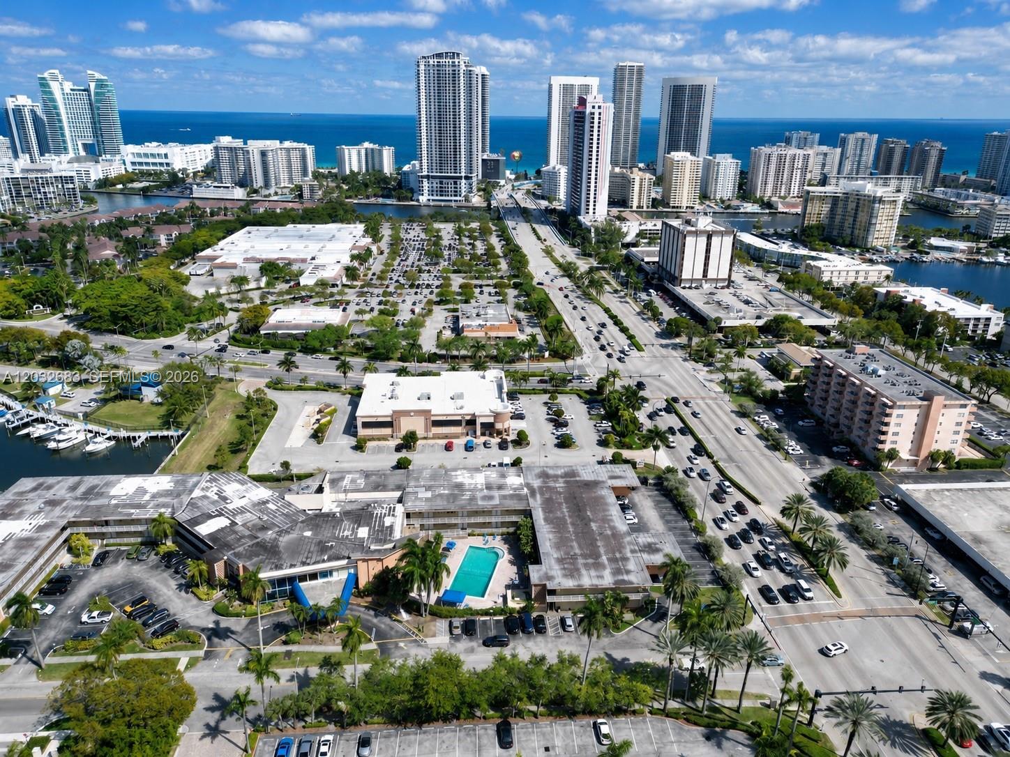 DIPLOMAT GOLF & RACQUET CL - Residential
