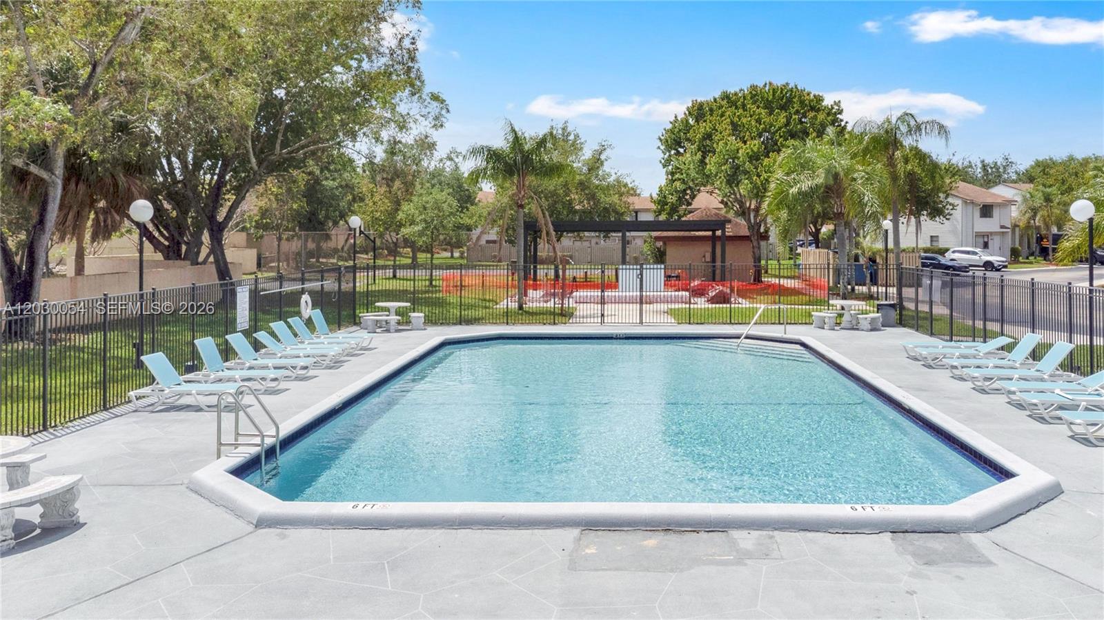 NOB HILL AT WELLEBY CONDO - Residential Lease