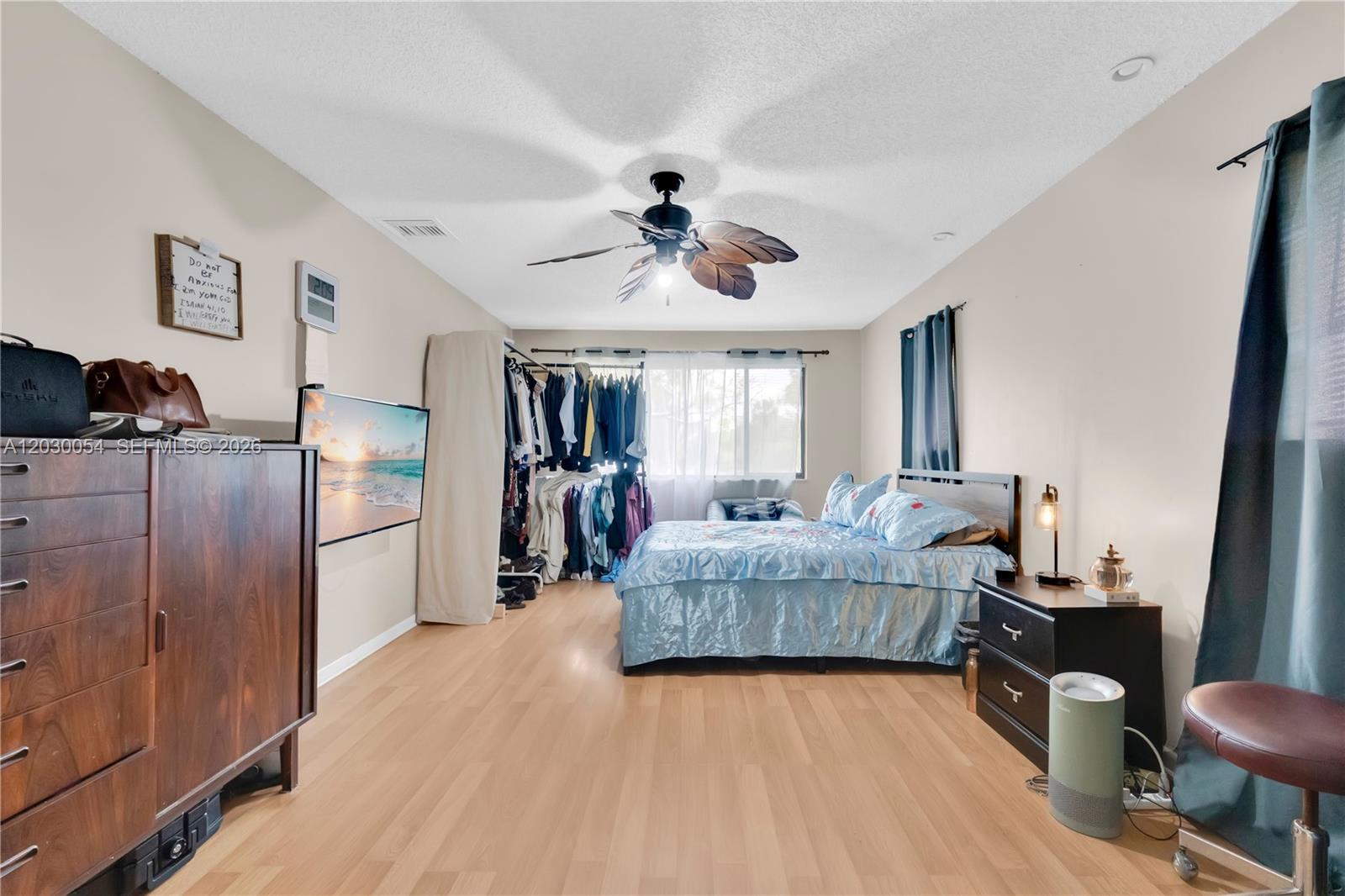 NOB HILL AT WELLEBY CONDO - Residential Lease