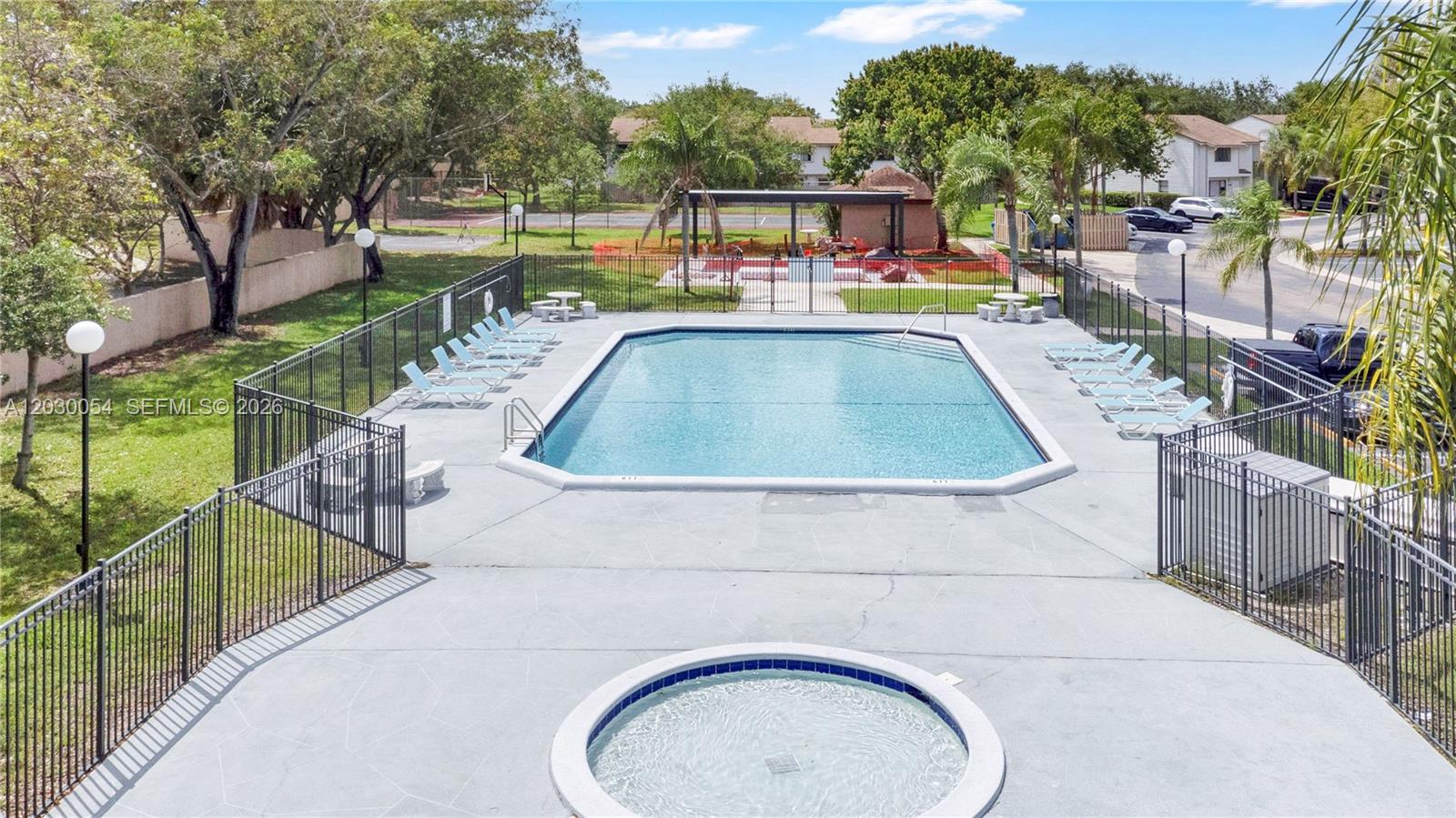 NOB HILL AT WELLEBY CONDO - Residential Lease