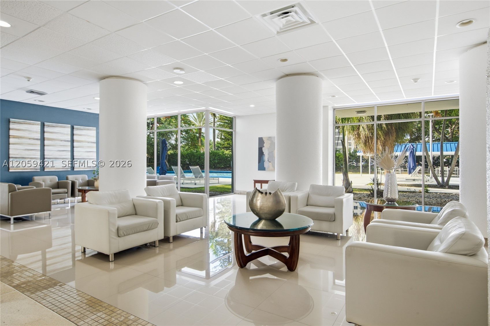 BONAVIDA CONDO - Residential