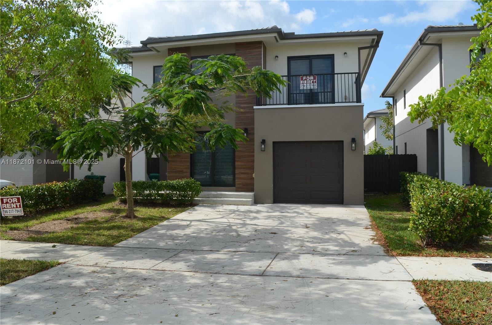 Come see this spacious, newly built home featuring 5 bedrooms and 4.5 bathrooms! Enjoy beautiful ceramic floors, a modern and innovative kitchen, and an open-concept design. This house is first floor entry with in-law suite with a full bath. Low HOA , Seller Motivated....To make this opportunity even more attractive, the seller is offering closing cost assistance to help buyers.