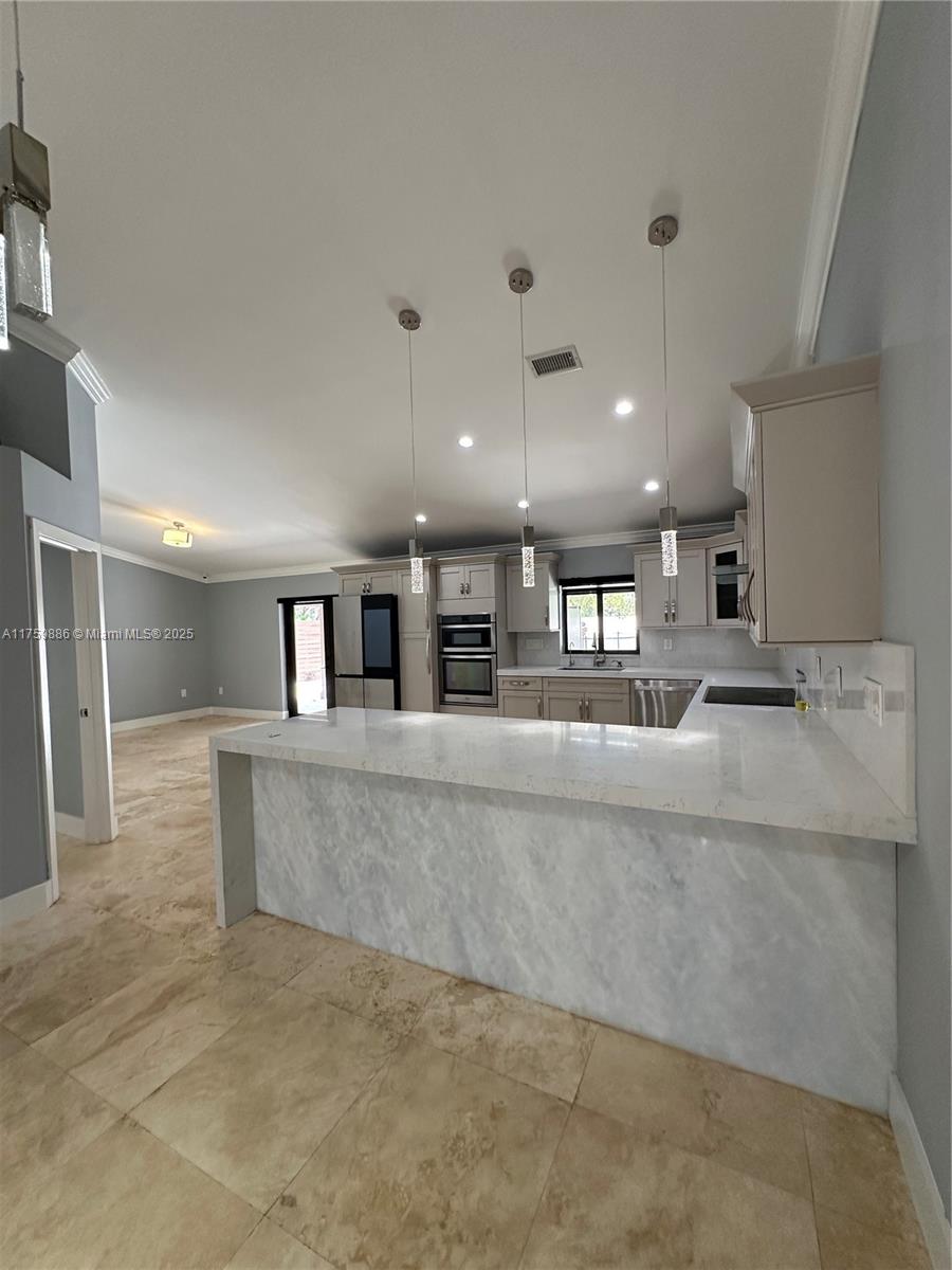 LAKES ON THE GREEN GLYNN - Residential Lease