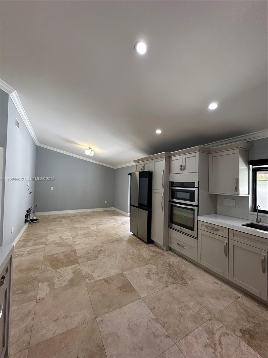 LAKES ON THE GREEN GLYNN - Residential Lease