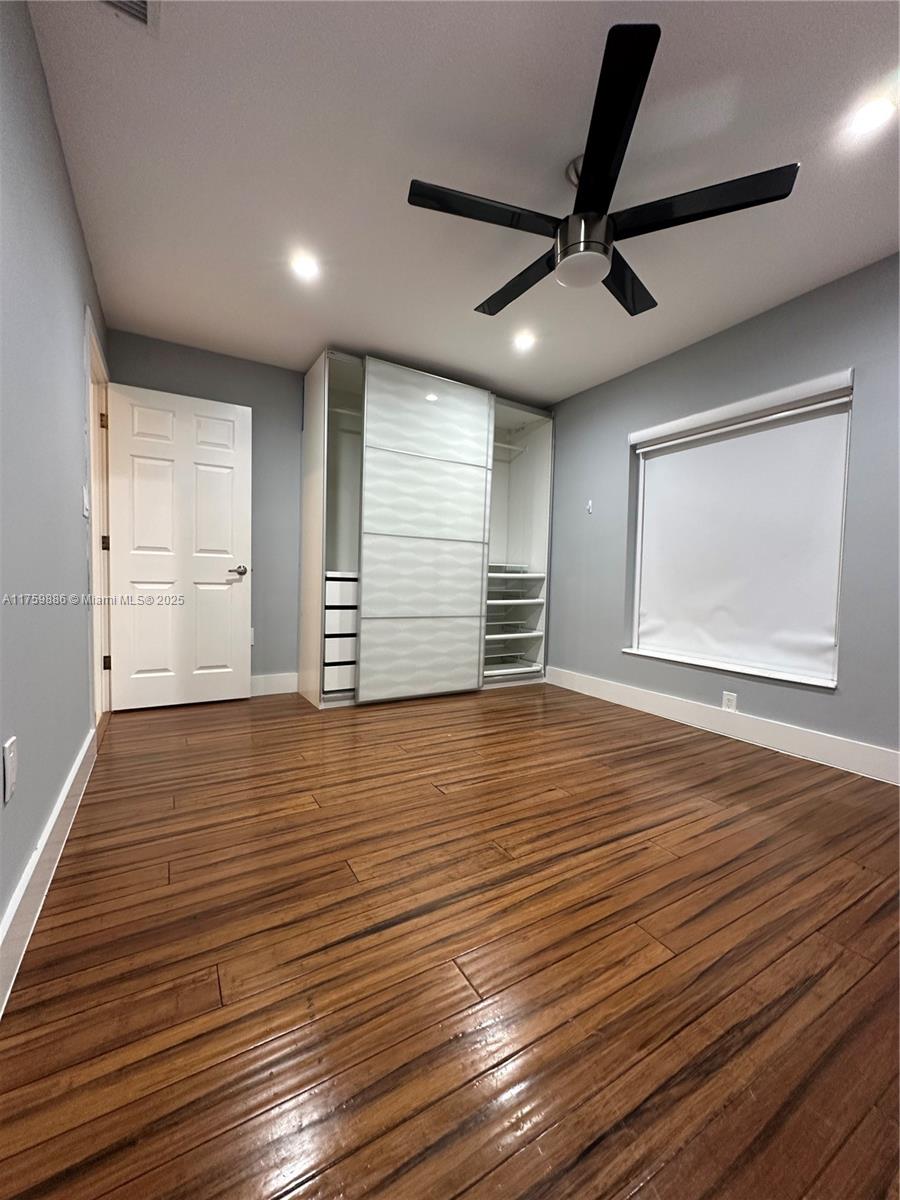 LAKES ON THE GREEN GLYNN - Residential Lease
