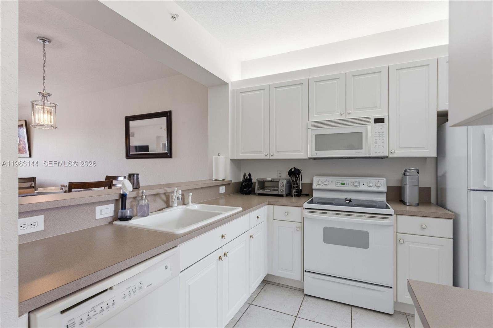 YARDLEY CONDOMINIUM E - Residential