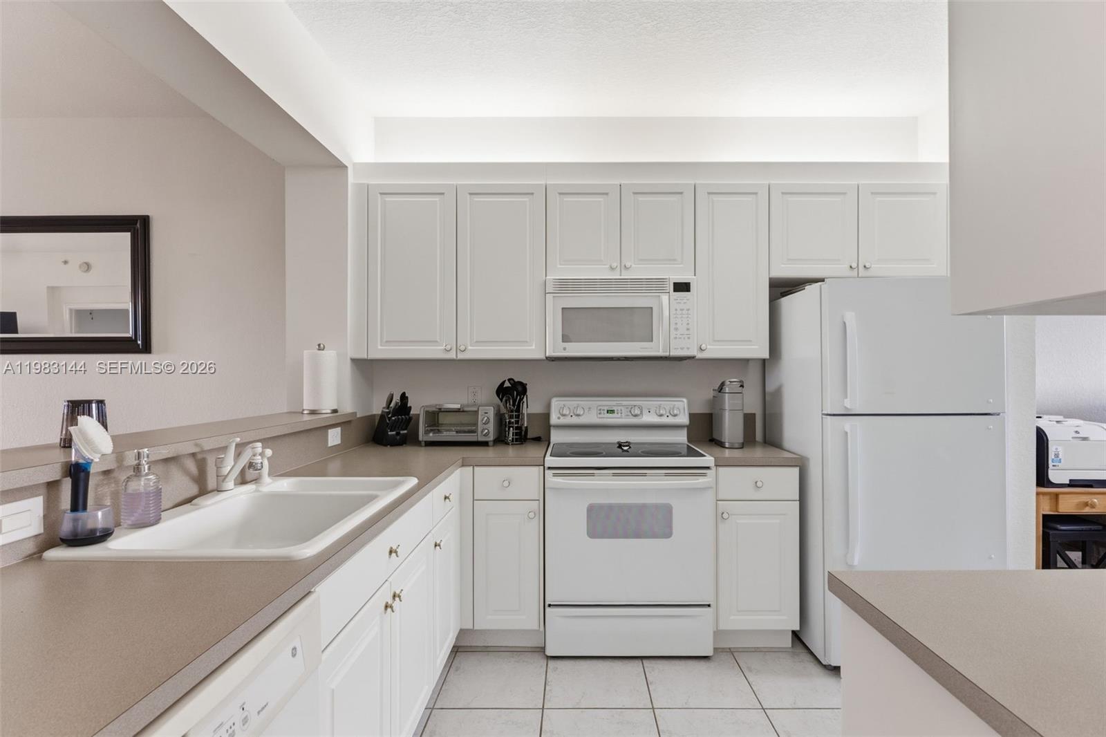 YARDLEY CONDOMINIUM E - Residential
