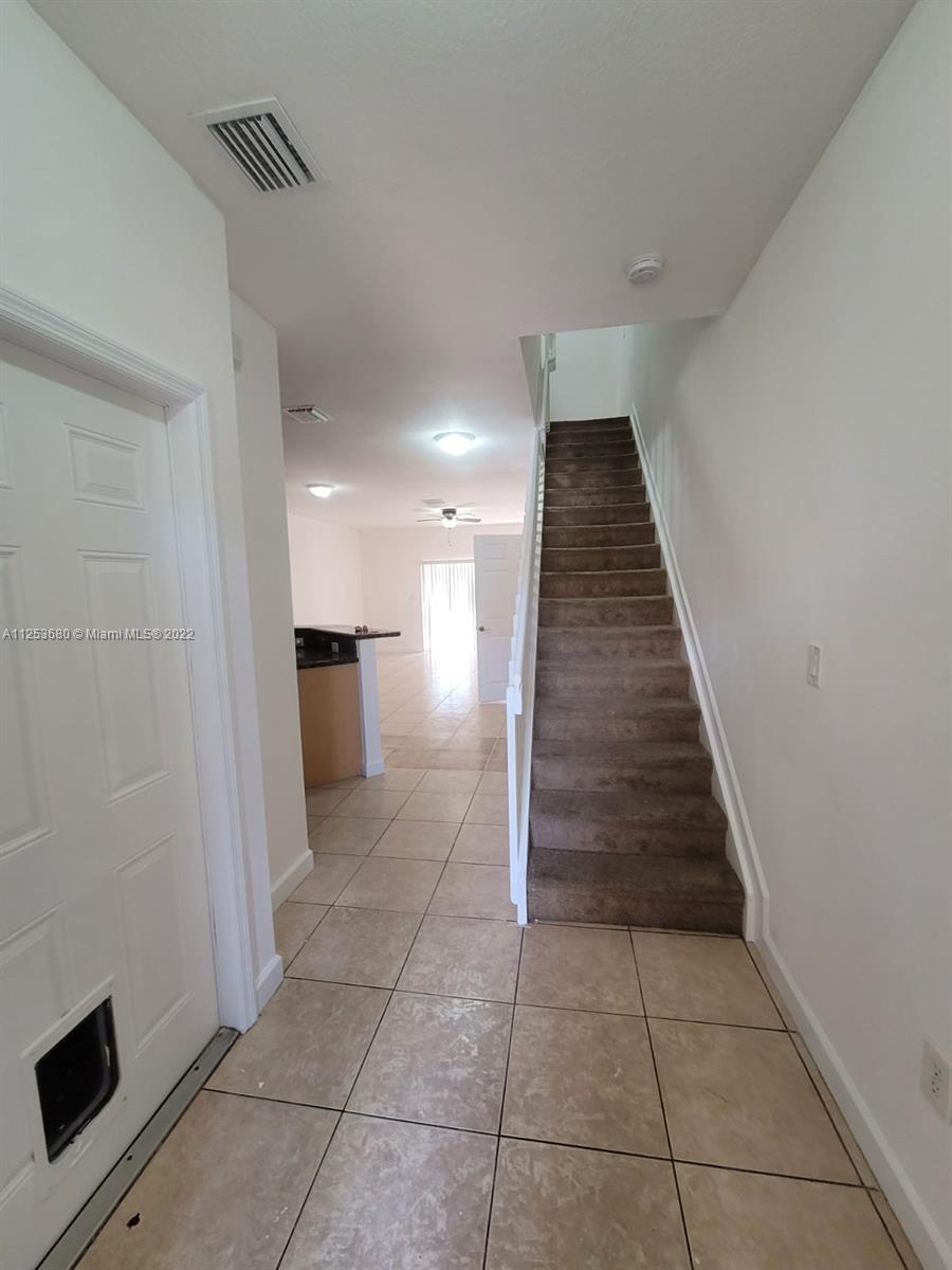 UNITED HOMES AT BELLA VIS - Residential Lease