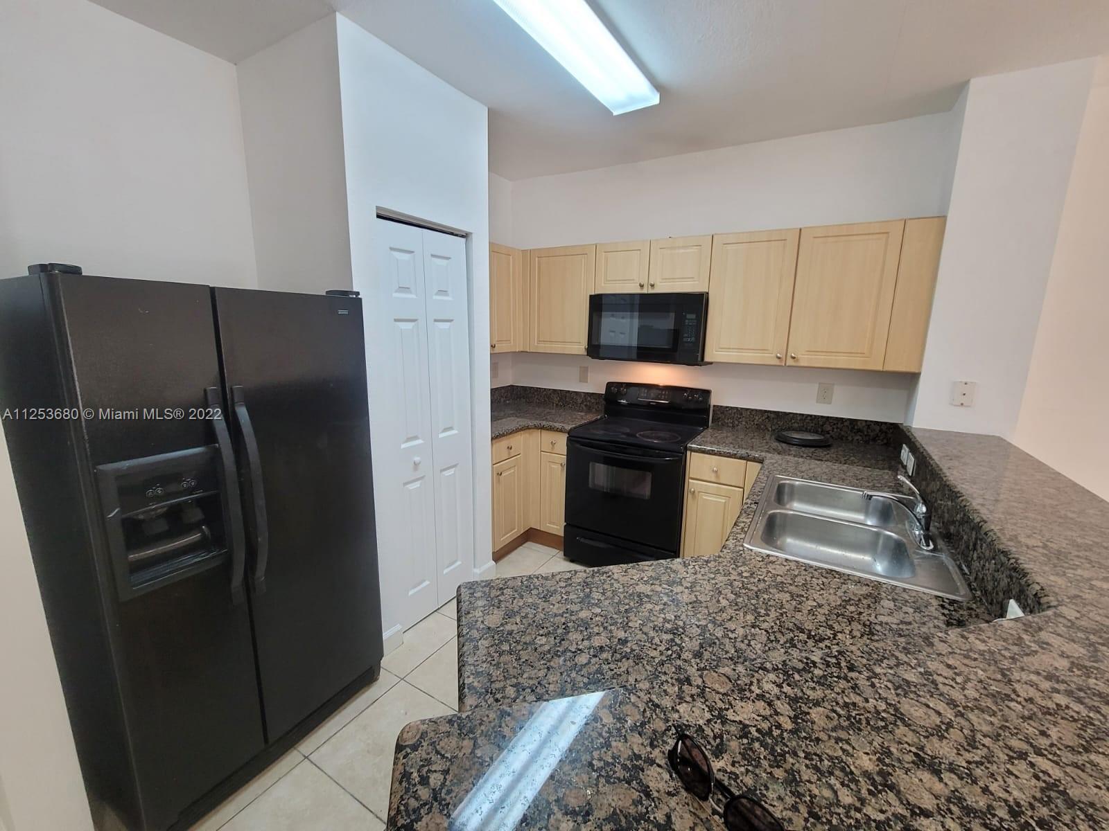 UNITED HOMES AT BELLA VIS - Residential Lease