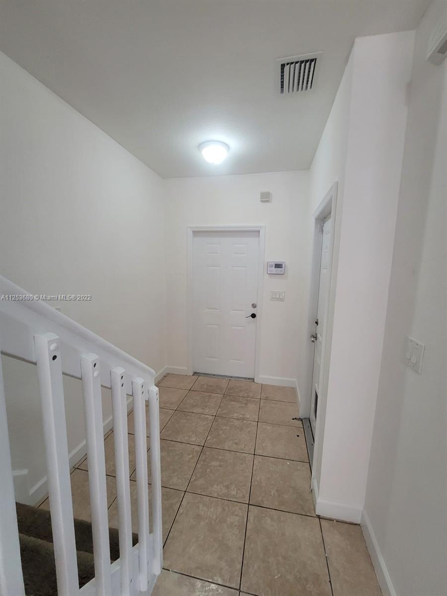 UNITED HOMES AT BELLA VIS - Residential Lease