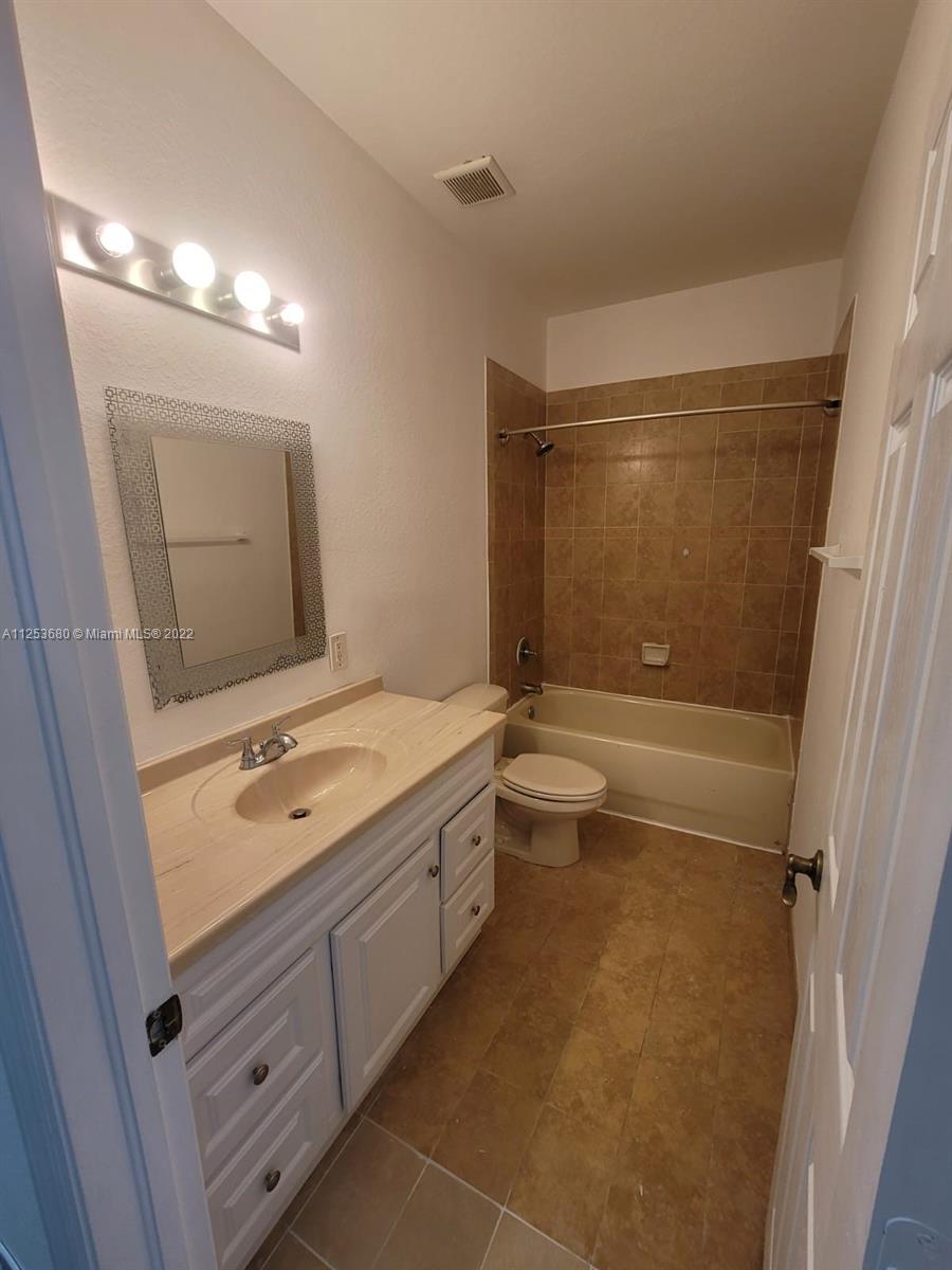 UNITED HOMES AT BELLA VIS - Residential Lease