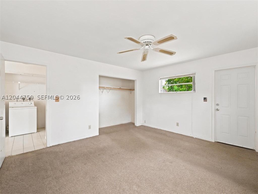 HALLANDALE PARK - Residential Income
