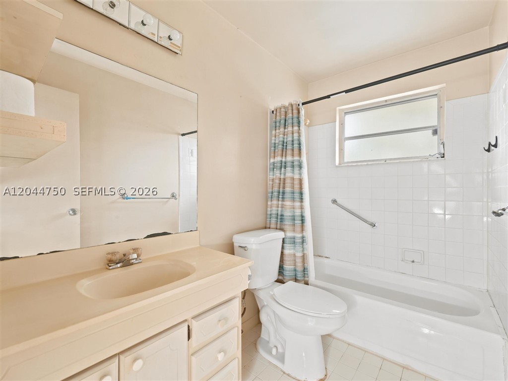 HALLANDALE PARK - Residential Income