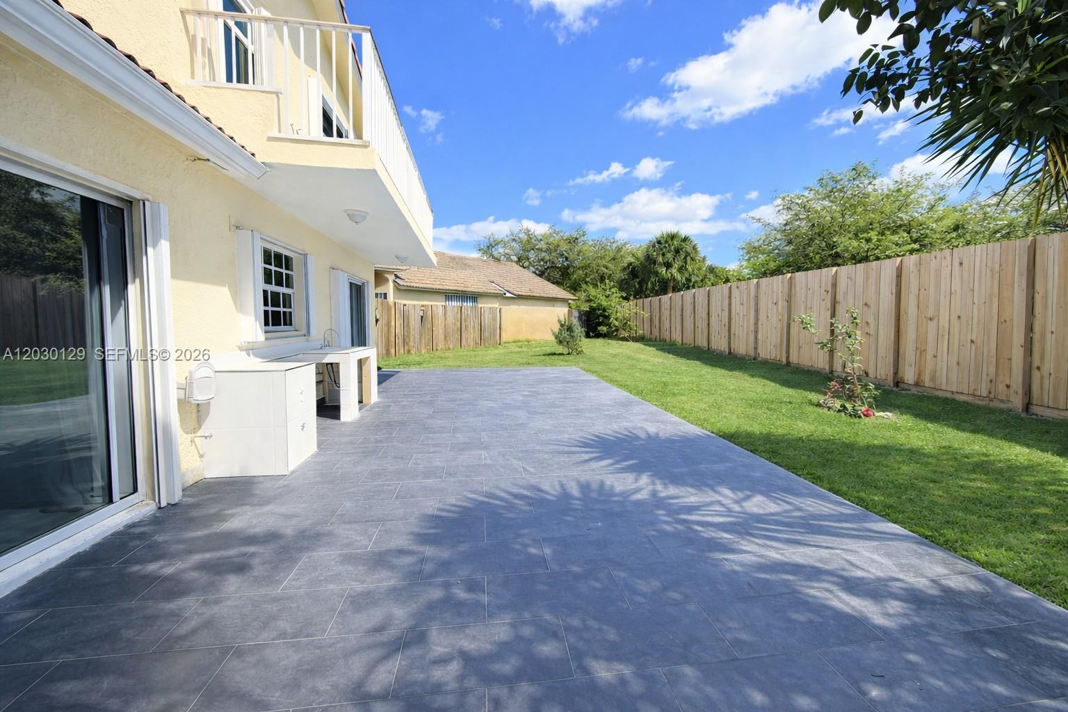 LAKES OF THE MEADOW-MEADO - Residential