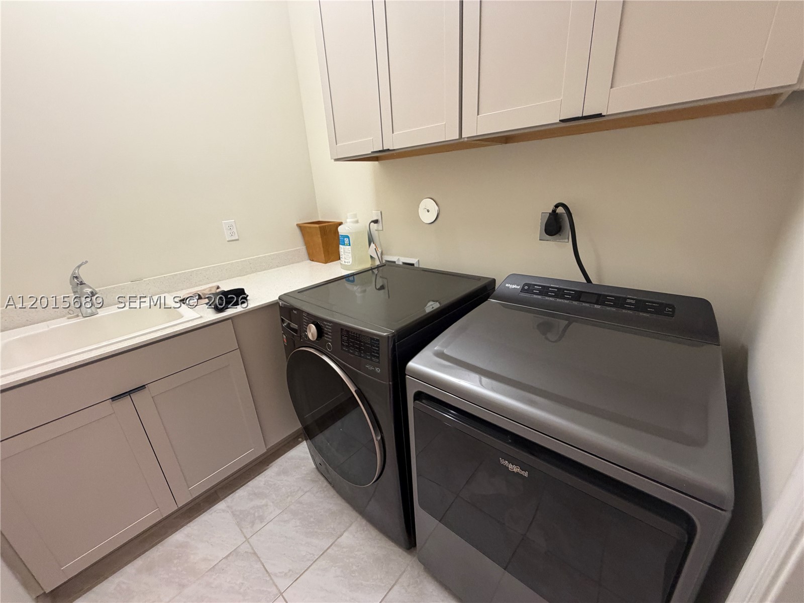 OAK TREE PROPERTY REDEVEL - Residential