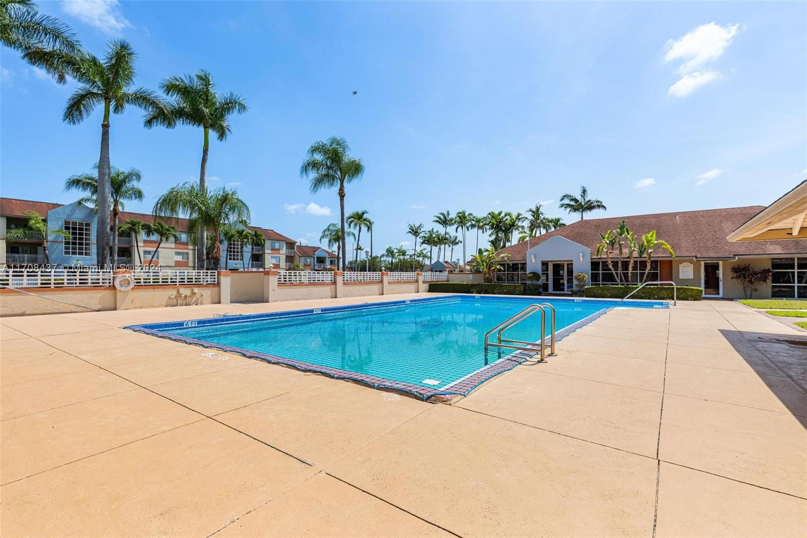 VILLA RUSTICA I CONDO - Residential Lease