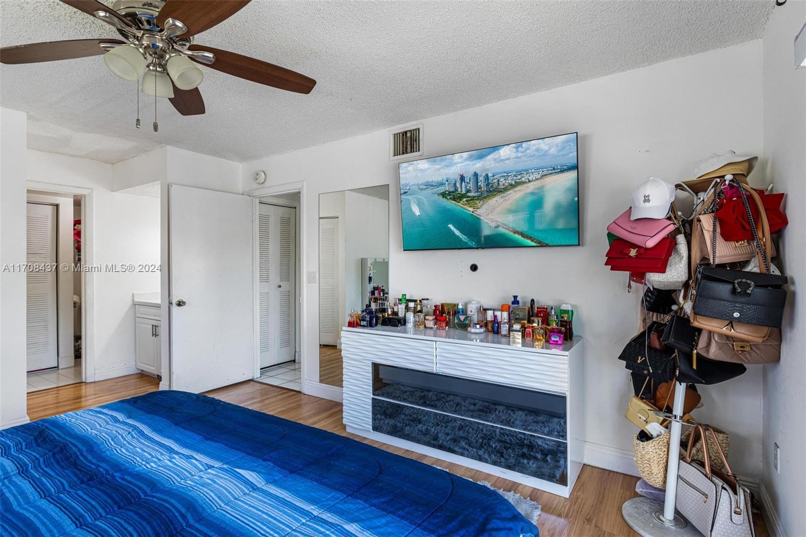 VILLA RUSTICA I CONDO - Residential Lease