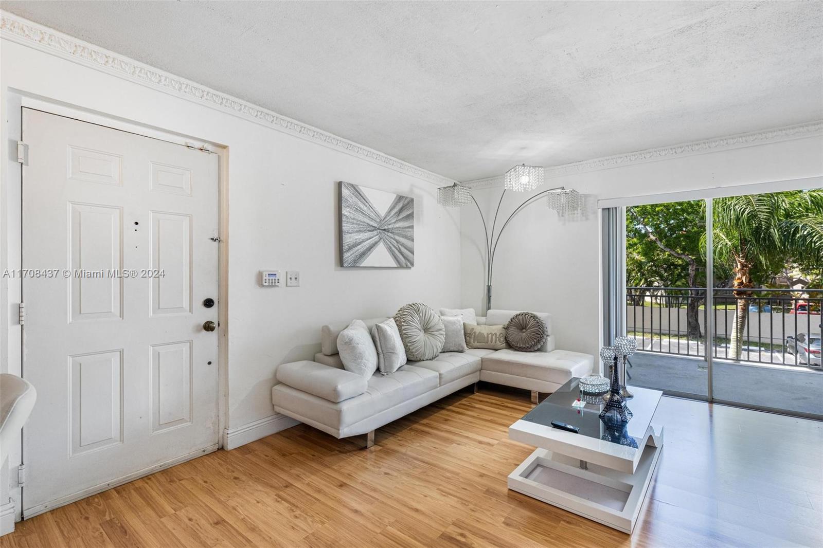 VILLA RUSTICA I CONDO - Residential Lease