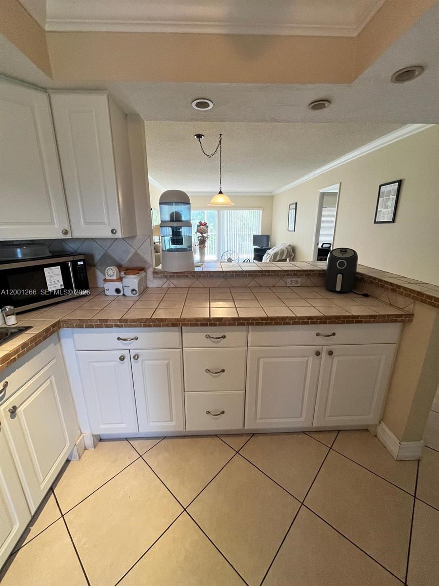 NO 11 PALM-AIRE COUNTRY C - Residential