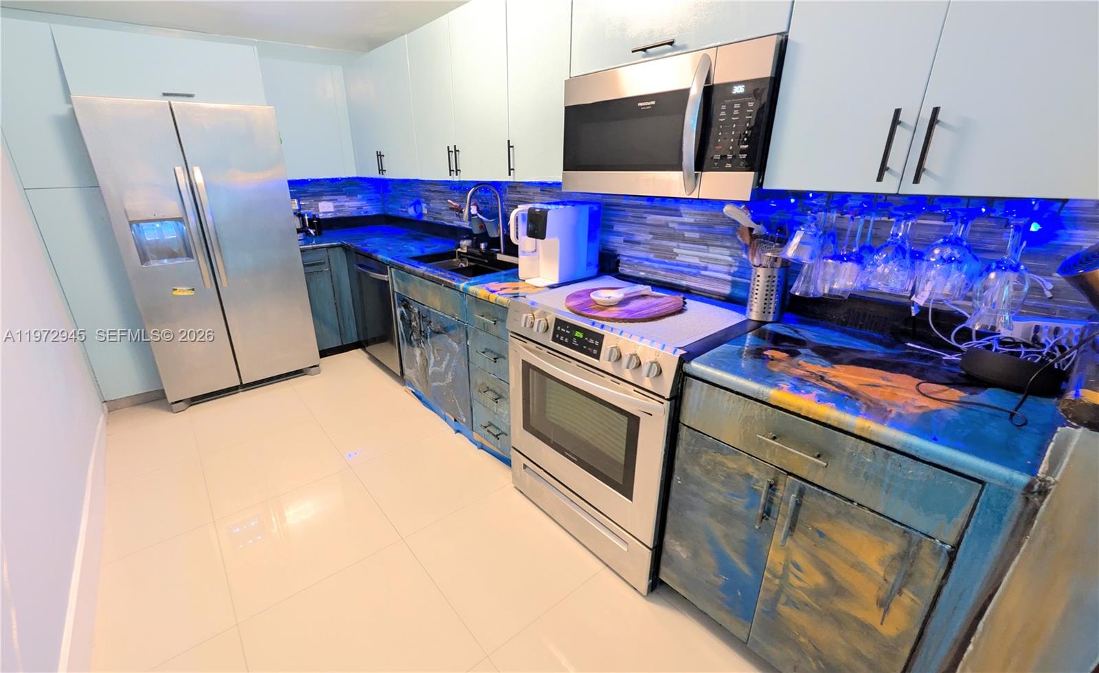 TREASURES ON THE BAY II C - Residential