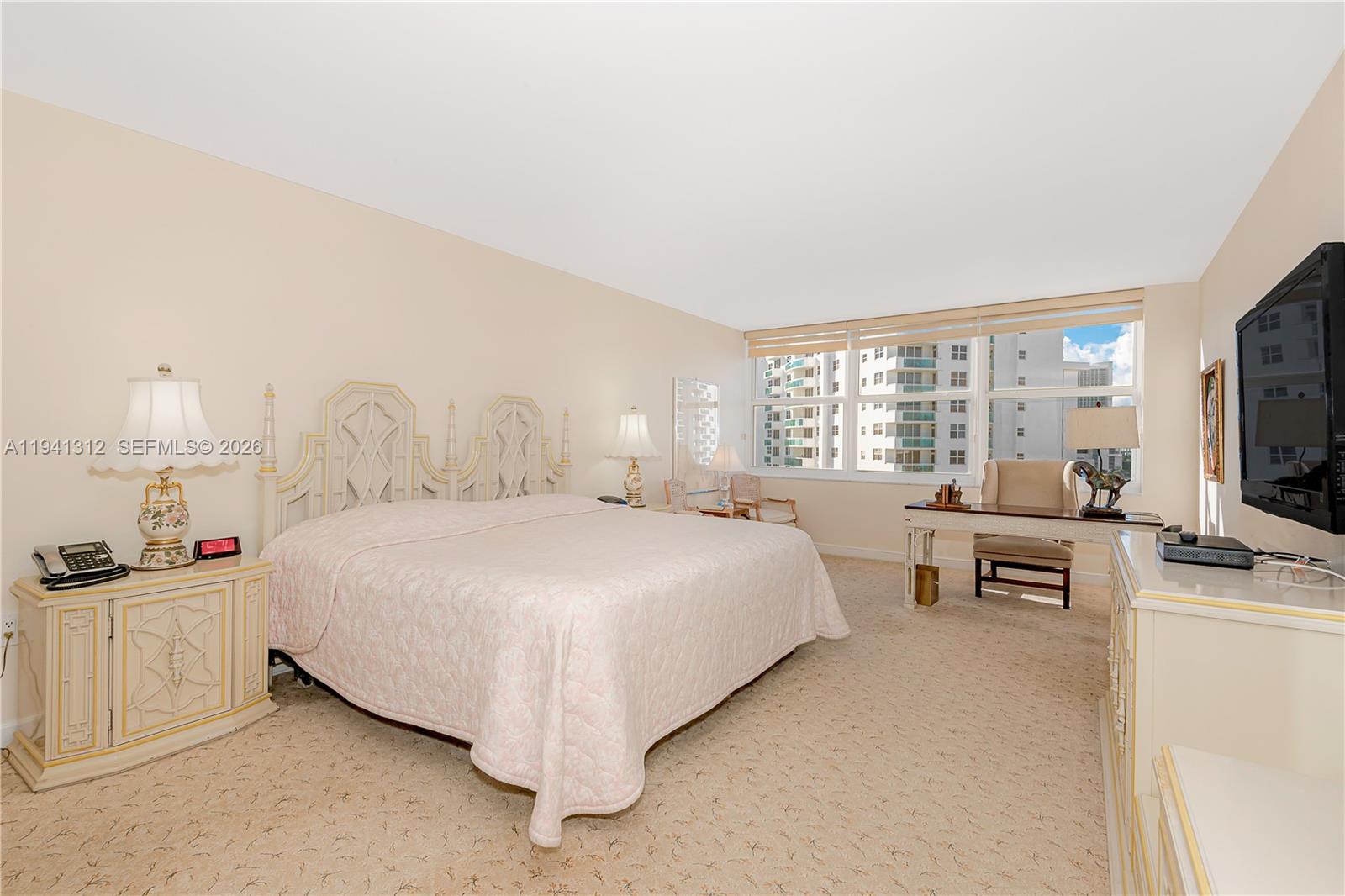 AQUARIUS CONDO - Residential