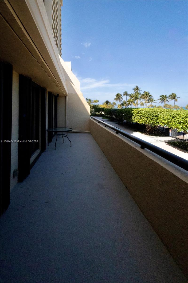 CLUB ATLANTIS CONDO - Residential