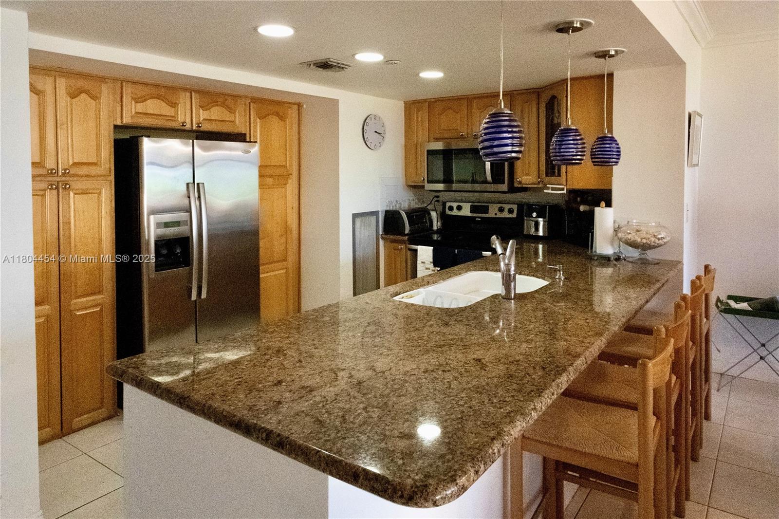 CLUB ATLANTIS CONDO - Residential