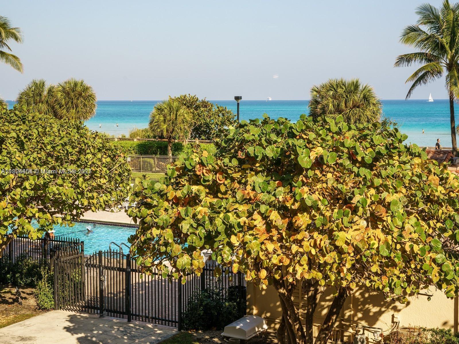 CLUB ATLANTIS CONDO - Residential