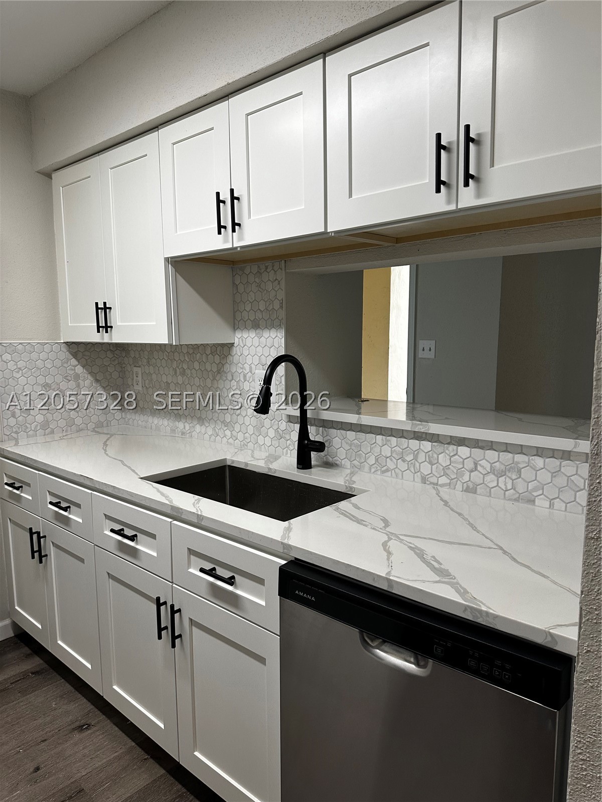 SAVANNAH AT RIVERSIDE CON - Residential